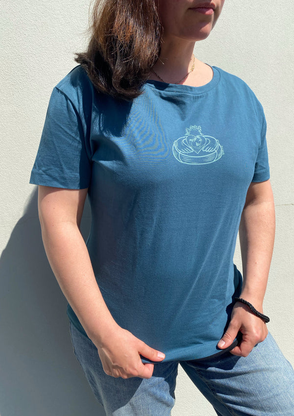 Nature Claddagh (womens fit) - 100% organic cotton t-shirt